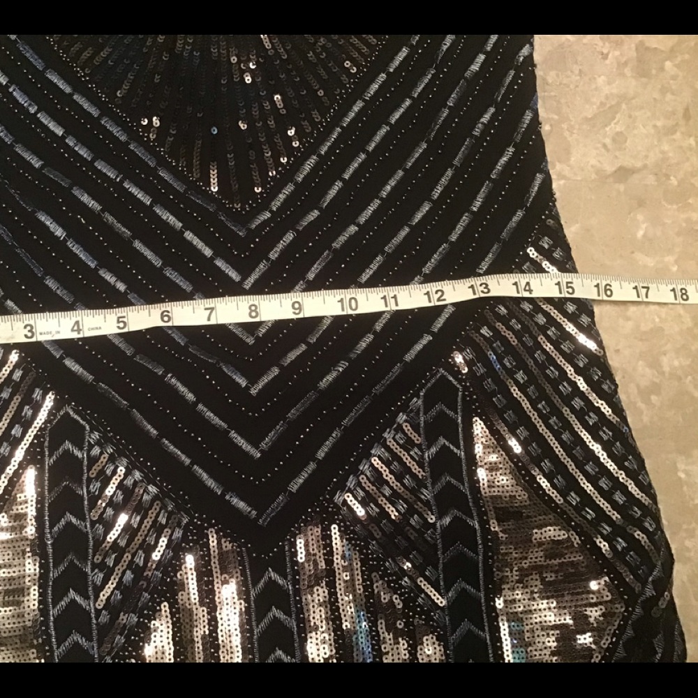 Black sequin cocktail dress, size 0 - Picture 5 of 9